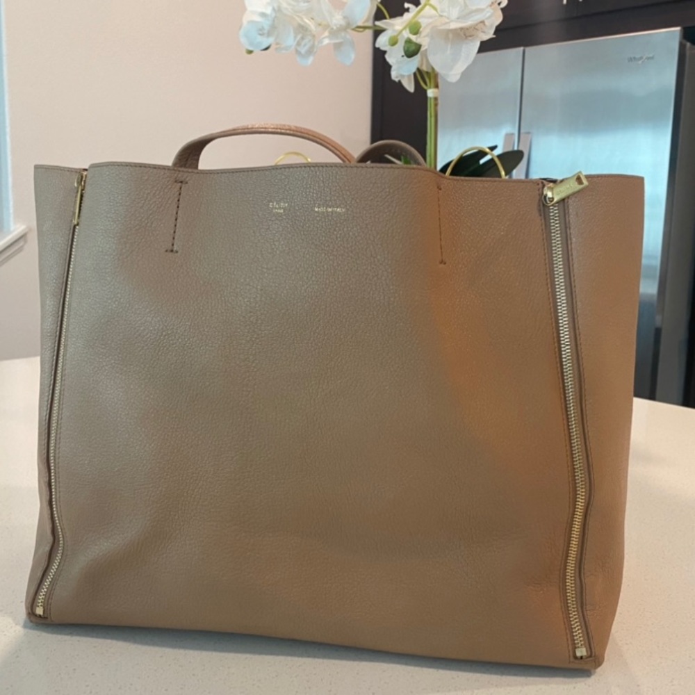 Celine Tote Bag - Picture 2 of 8